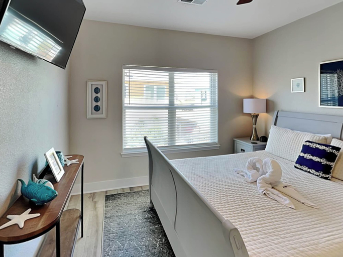 Bedroom 3, Palm Down & Relax by Silver Sands Vacation Rentals, Nueces