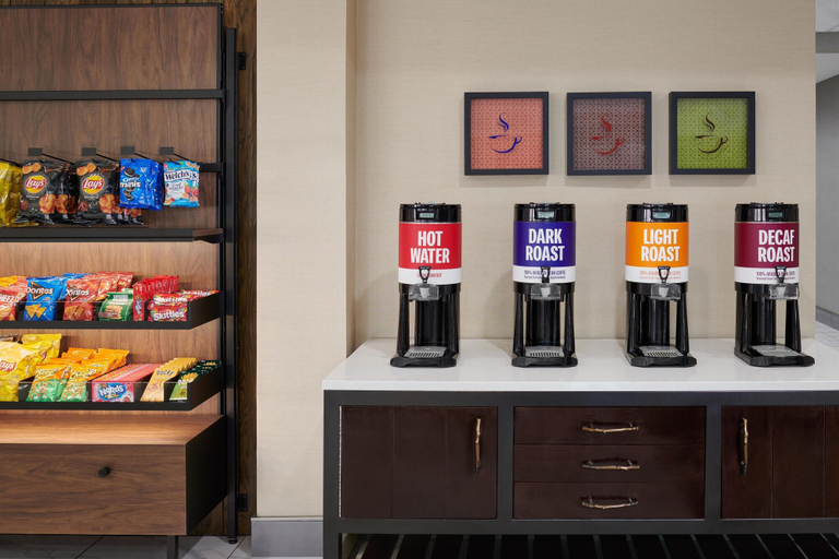 Food & Drinks 5, Hampton Inn Kansas City The Legends, Kansas City