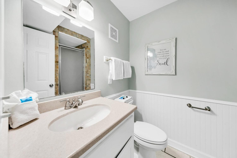 Bathroom 4, The Summit 1426, Bay