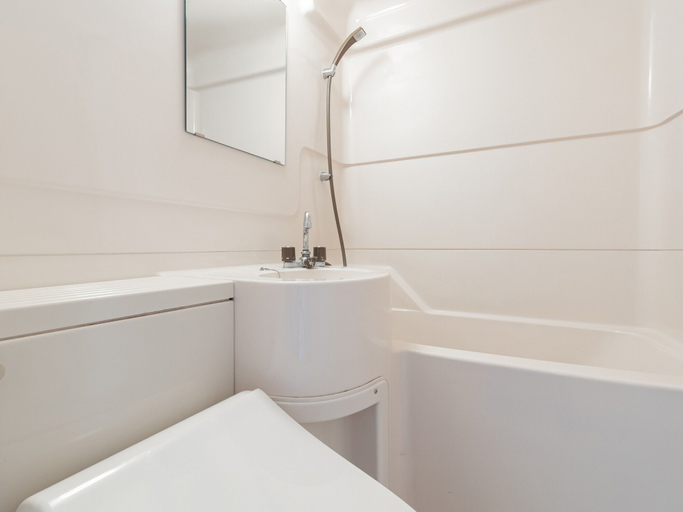 Bathroom 4, YU-FURI IZUKOGEN, Itō