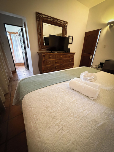 Bedroom 3, Acacia Boutique Hotel