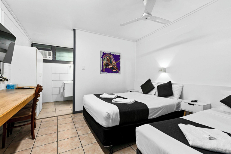 Bedroom 4, Maryborough City Motel, Maryborough