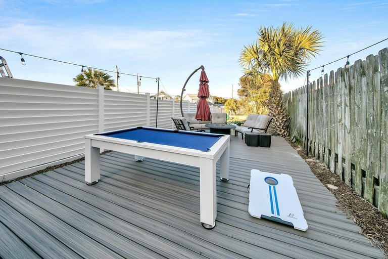 Sport & Beauty 2, Modern Beach Bungalow, Bay