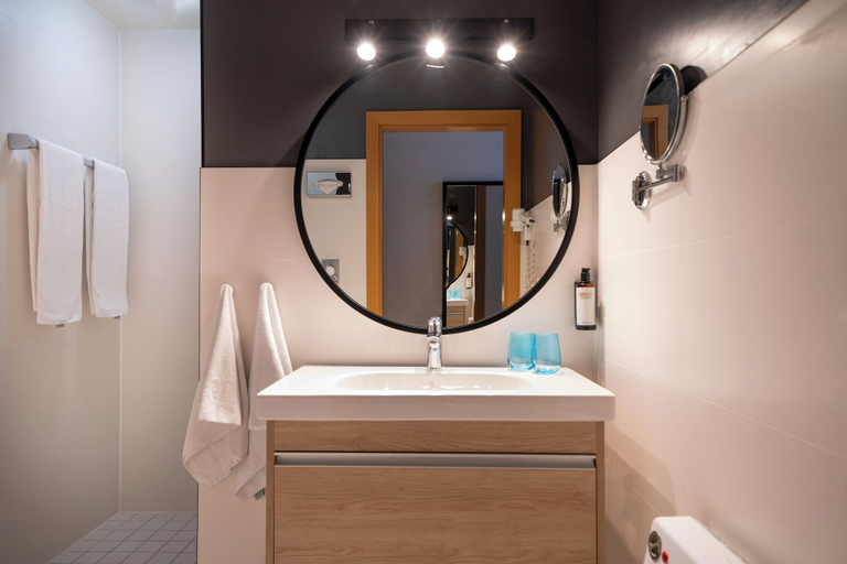 Bathroom 4, Hotel München City Center affiliated by Meliá, München