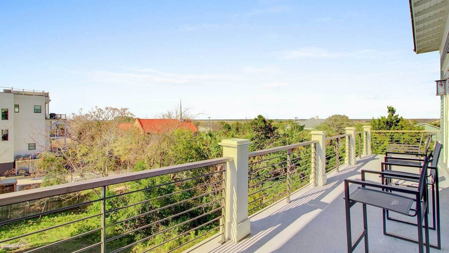 Others 5, 311 Carolina by Avantstay Rooftop Ocean Views w/ Pool, Charleston