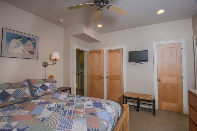 Bedroom 3, All About the View by Taylor Made Deep Creek, Garrett