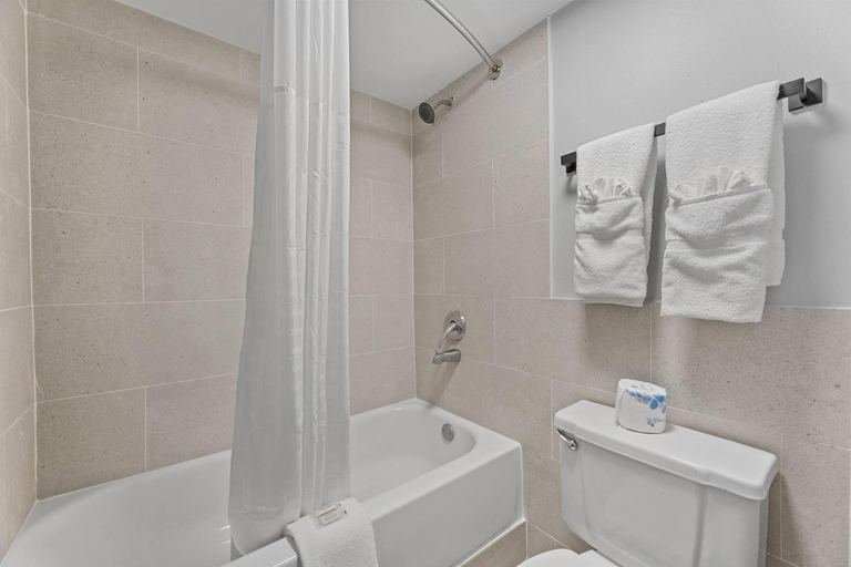 Bathroom 4, Days Inn & Suites by Wyndham Texas City, Galveston