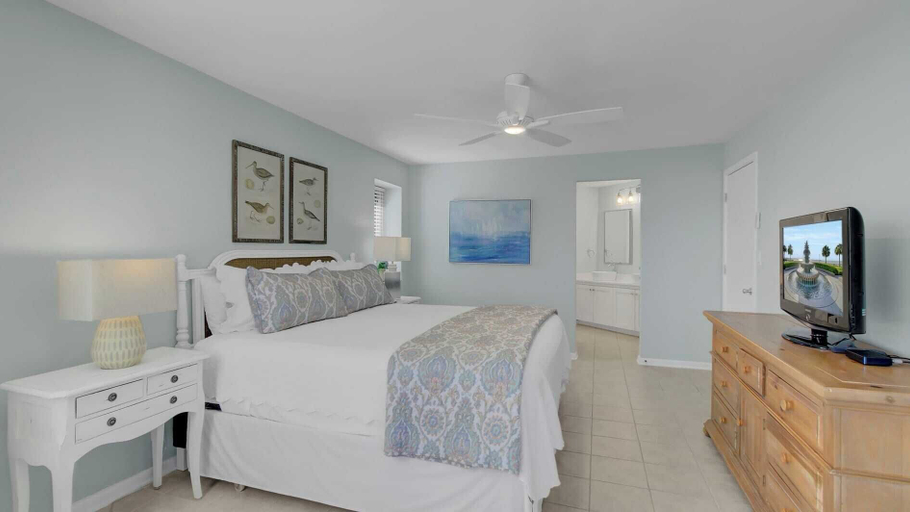 Bedroom 4, 207 Summerhouse by Avantstay Beachfront Community w/ Ocean Views!, Charleston