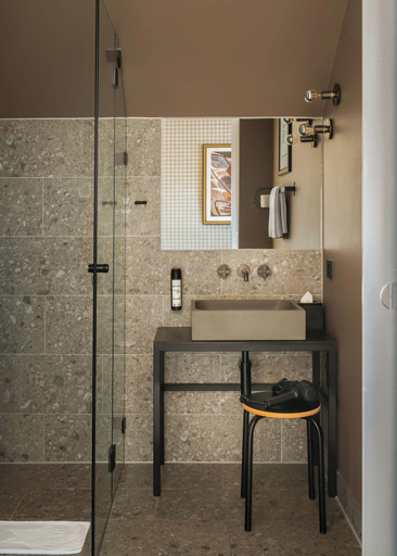 Bathroom 5, Hotel Miano by Limehome, München