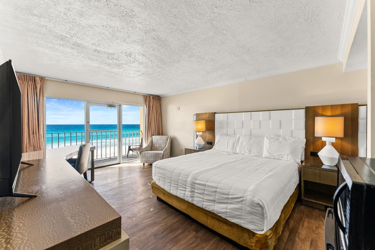 Bedroom 4, Seahaven Beach Hotel, Bay