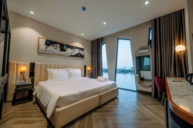 Bedroom 4, La Beaute Hotel