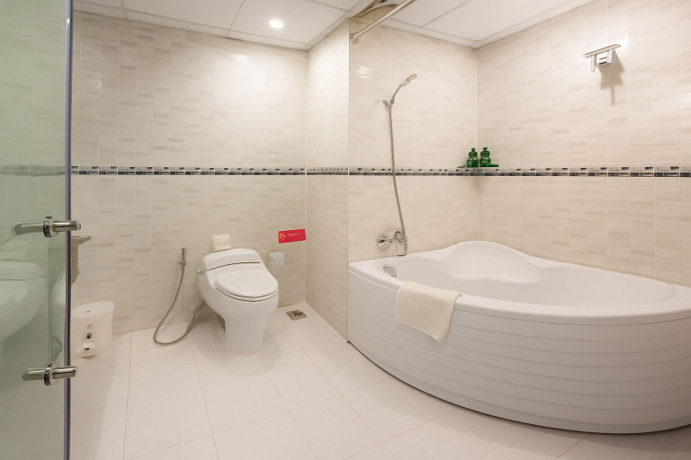 Bathroom 5, White Lotus Hotel Saigon, District 1