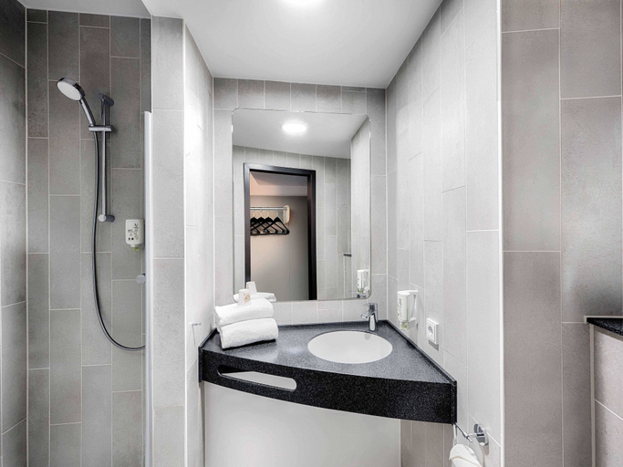 Bathroom 4, B&B Hotel Wien-Stadthalle, Wien