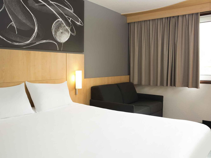 Bedroom 2, ibis 3 Lacs Neuchatel, Neuchâtel