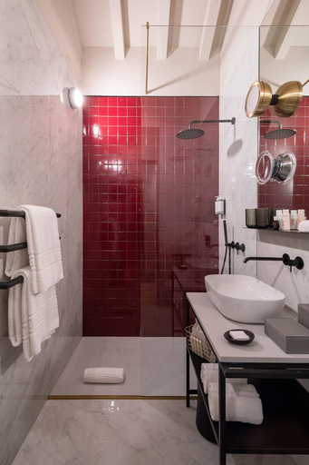 Bathroom 3, Casa Zogbi hotel, Porto
