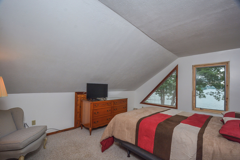 Bedroom 2, Lake View by Taylor Made Deep Creek, Garrett