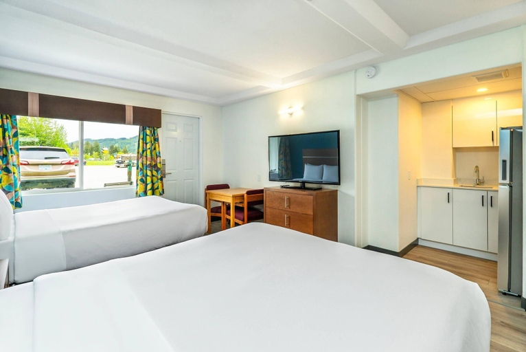 Bedroom 3, Quality Inn & Suites, Thompson-Nicola
