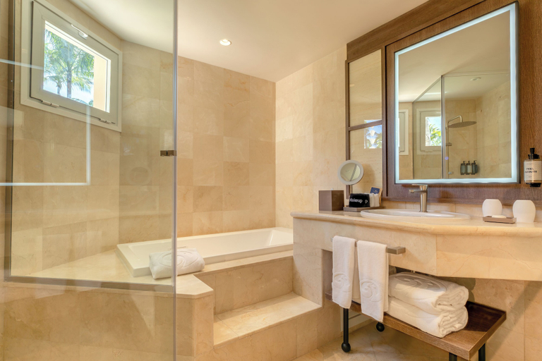 Bathroom 4, Grand Palladium Select Bávaro - All Inclusive, Salvaleon de Higuey