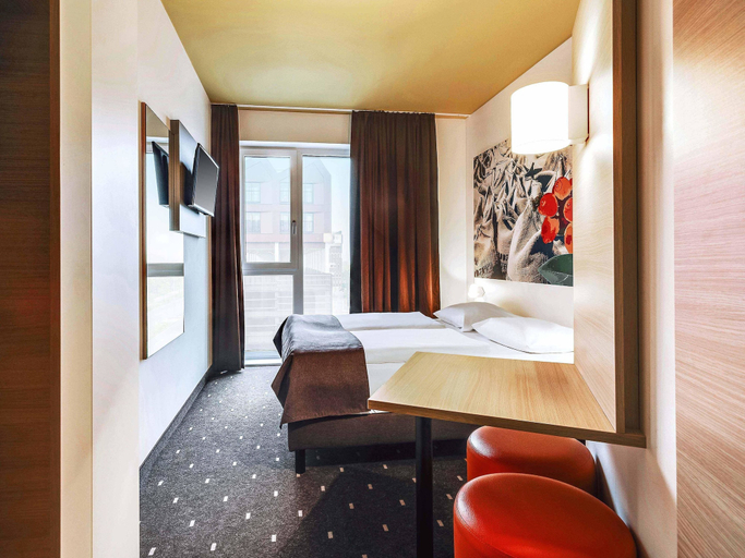 Bedroom 3, B&B Hotel Bremen-Überseestadt, Bremen