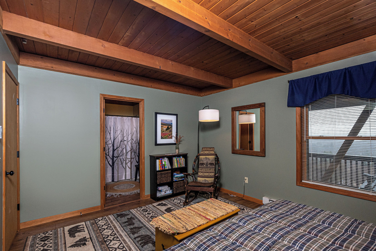 Bedroom 3, The Perch by Taylor Made Deep Creek, Garrett