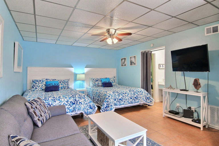 Bedroom 2, On the Half Shell by Silver Sands Vacation Rentals, Nueces