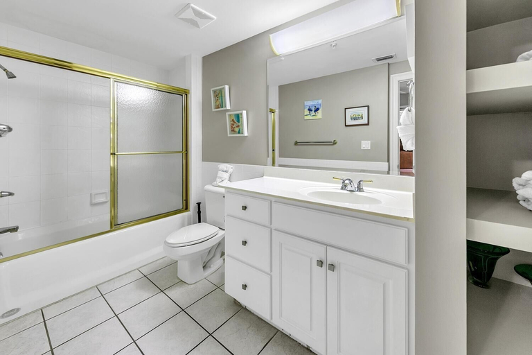 Bathroom 4, Hidden Dunes 1303, Bay