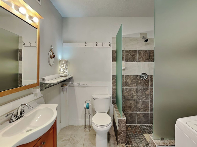 Bathroom 4, Sea View Villa by Silver Sands Vacation Rentals, Nueces