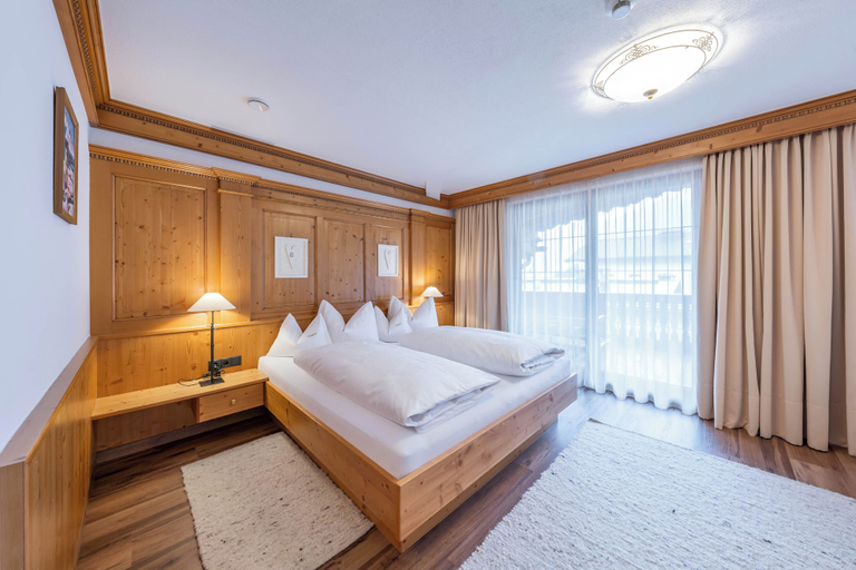 Bedroom 4, Hotel Englhof, Schwaz