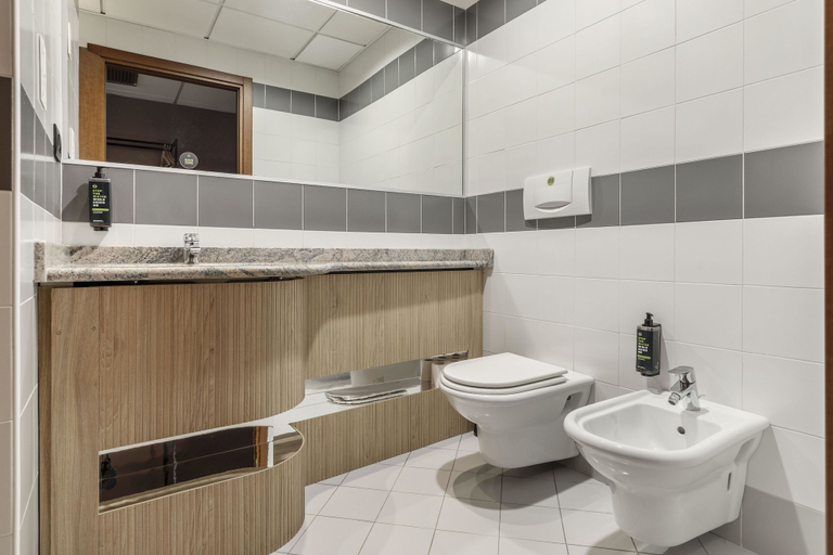 Bathroom 5, B&B Hotel Cuneo Cristal, Cuneo