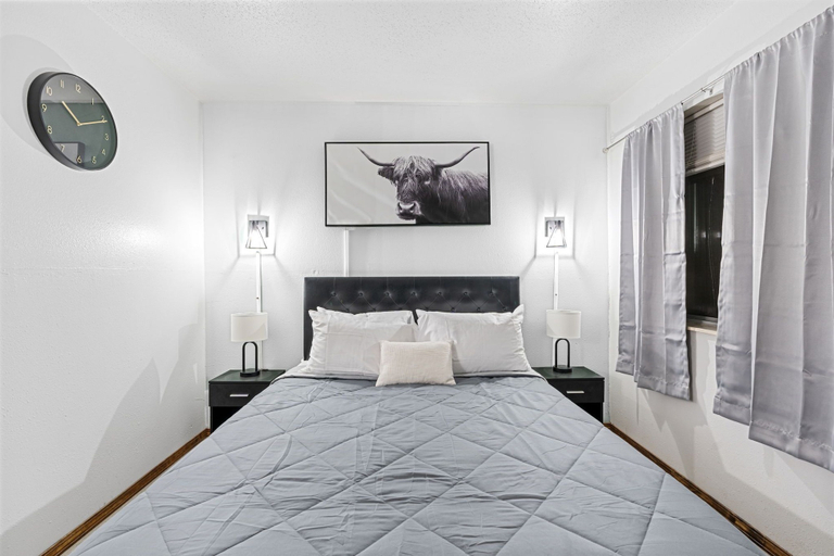 Bedroom 2, Custom Stay Thief River Falls, Pennington
