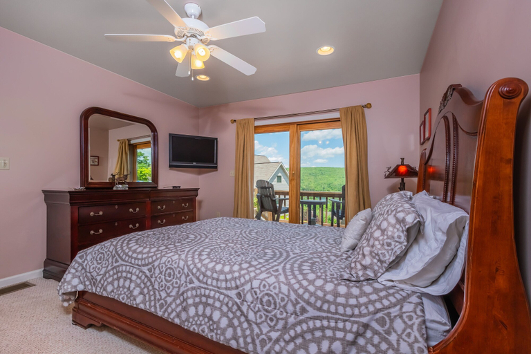 Bedroom 2, Grande Villa by Taylor Made Deep Creek, Garrett
