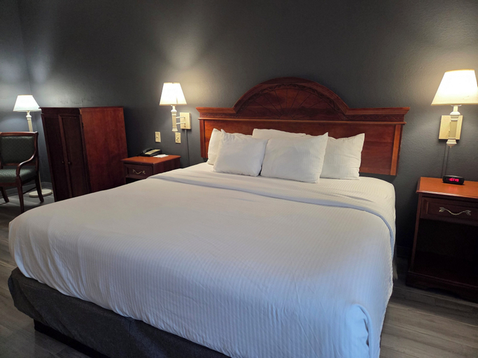 Bedroom 5, Stay Well Inn & Suites, Lee