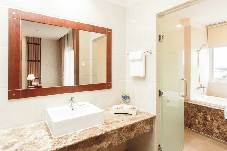 Bathroom 5, Ladalat Hotel, Đà Lạt