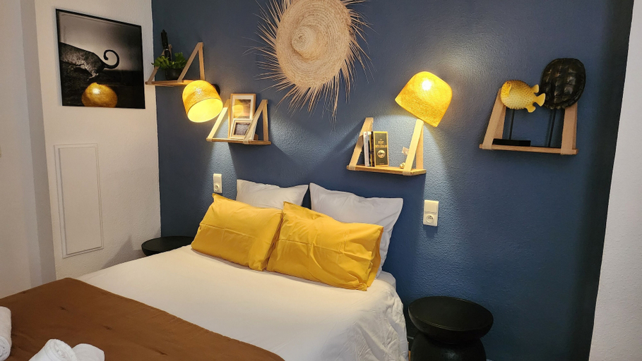 Bedroom 2, L'Abri Sous Roche - Chambres d'hôtes, Pyrénées-Orientales
