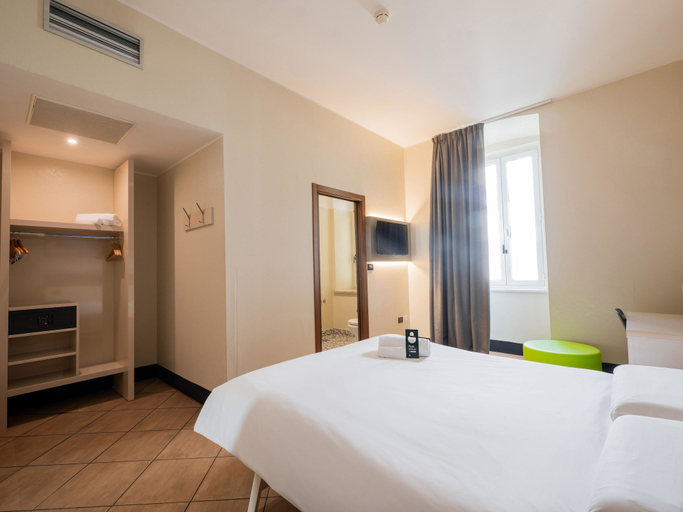 Bedroom 3, B&B Hotel Trieste, Trieste