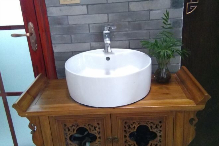 Bathroom 4, Xianyan Hotel, Wenzhou