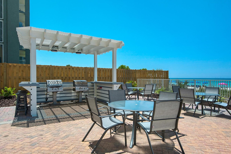 Food & Drinks, Twin Palms 1802, Bay