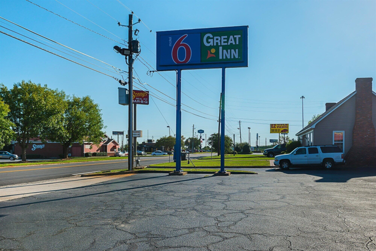 Exterior & Views 2, Motel 6 Perry, GA, Houston