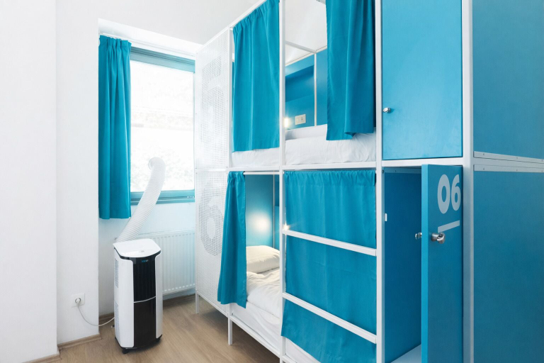 Bathroom 4, WOW City Hostel, Budapesti