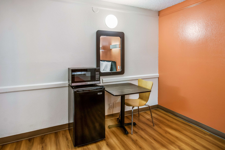Others 5, Motel 6 Euless, TX - DFW West, Tarrant