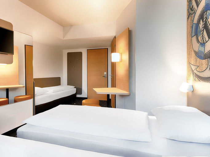 Bedroom 4, B&B Hotel Emden, Emden
