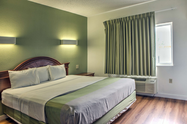 Bedroom 3, Motel 6 Dallas, TX - Northwest, Dallas