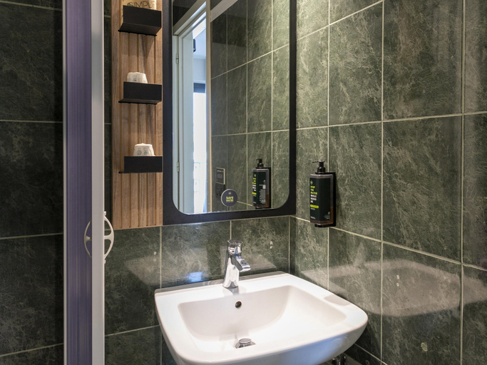 Bathroom 5, B&B Hotel Pomezia Cortese, Roma