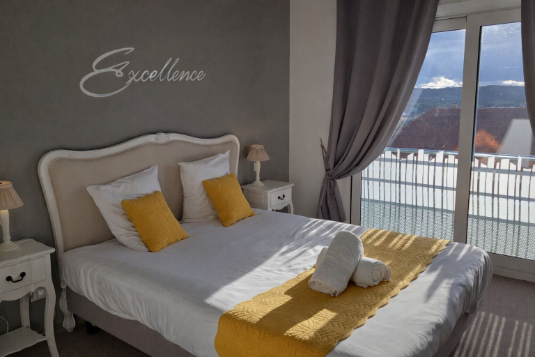 Bedroom 4, Hotel de Charme By Arts & Millésimes, Aube