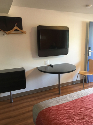 Others 4, Motel 6 Bremerton, WA, Kitsap