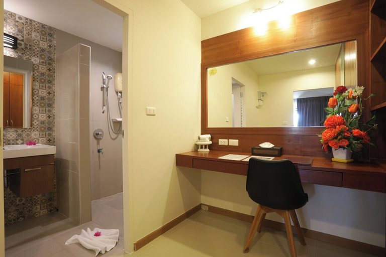 Bathroom 5, Impress Resort, Pulau Phuket