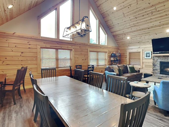 Food & Drinks, Hearthstone by Taylor Made Deep Creek, Garrett