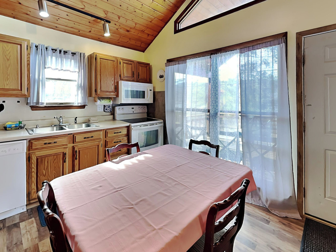 Others 5, Fawn View Cabin by Taylor Made Deep Creek, Garrett