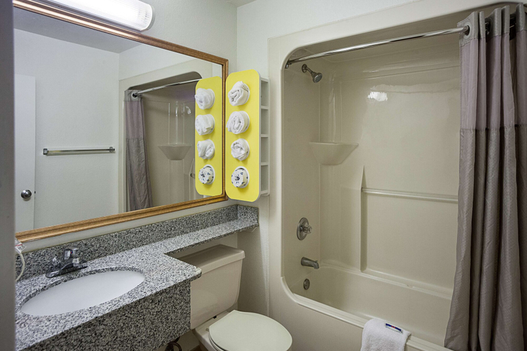 Bathroom 4, Motel 6 Binghamton, NY, Broome