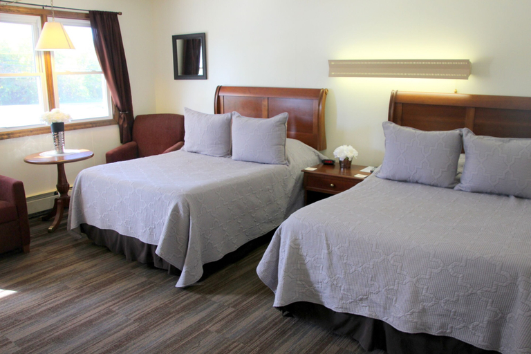 Bedroom 3, All Seasons Inn Corp, Oswego
